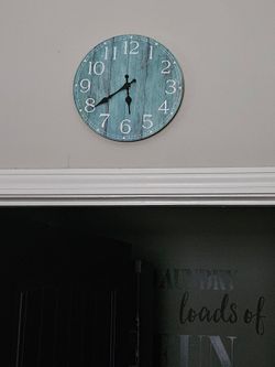 Small Wall Analog Clock 