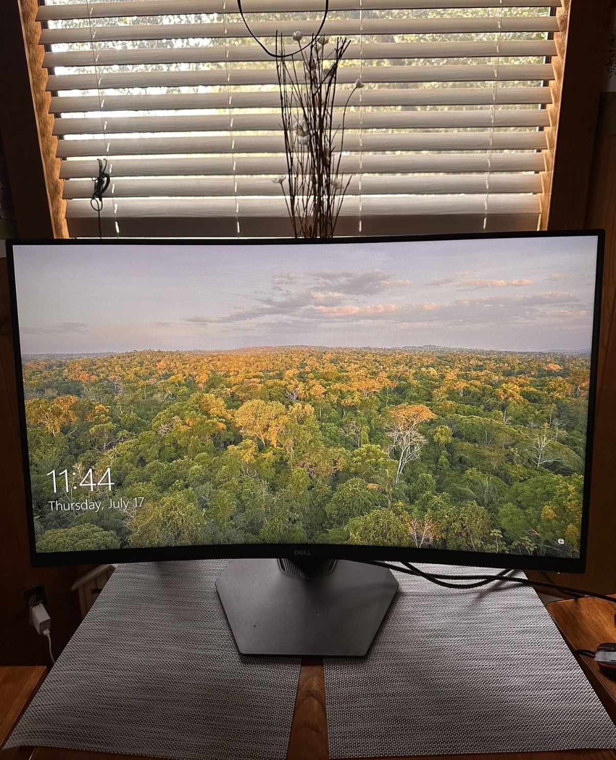 💻 Dell 27” Curved 144Hz Gaming Monitor