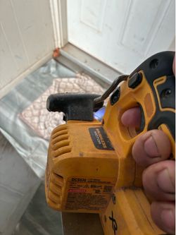 Saw DEWALT