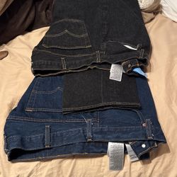 2 Pairs Men’s Levi’s 44X32