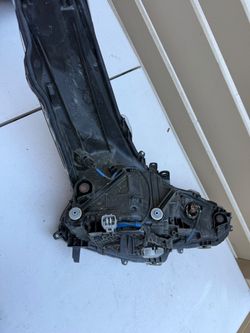 Car Headlight Assembly – Rear Housing