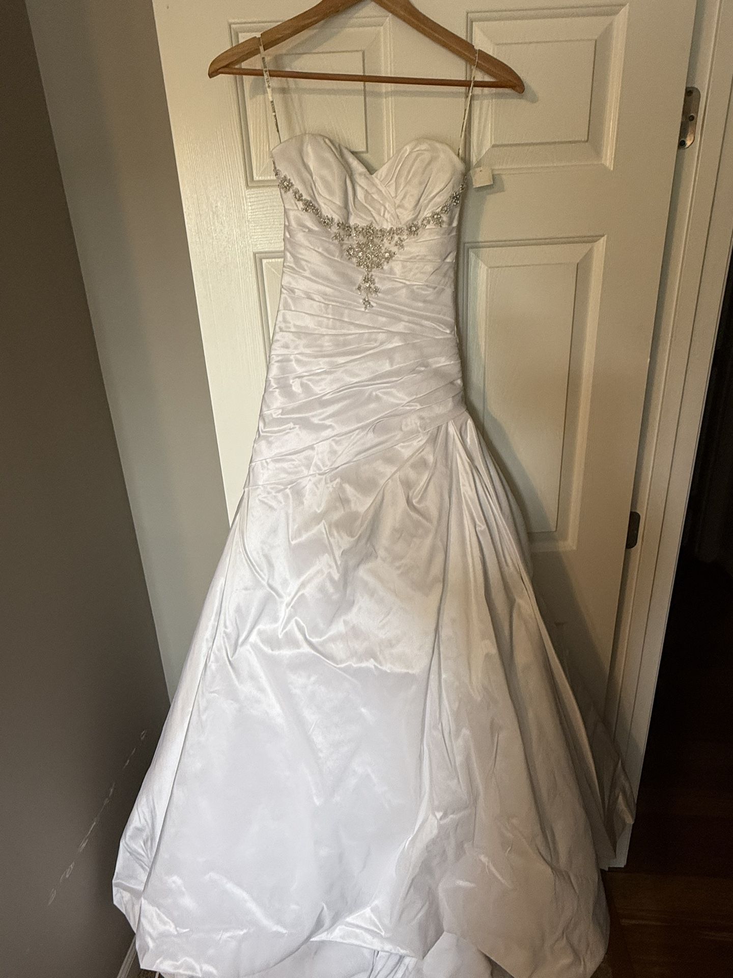Maggie Sottero Wedding Dress
