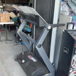 Treadmill 