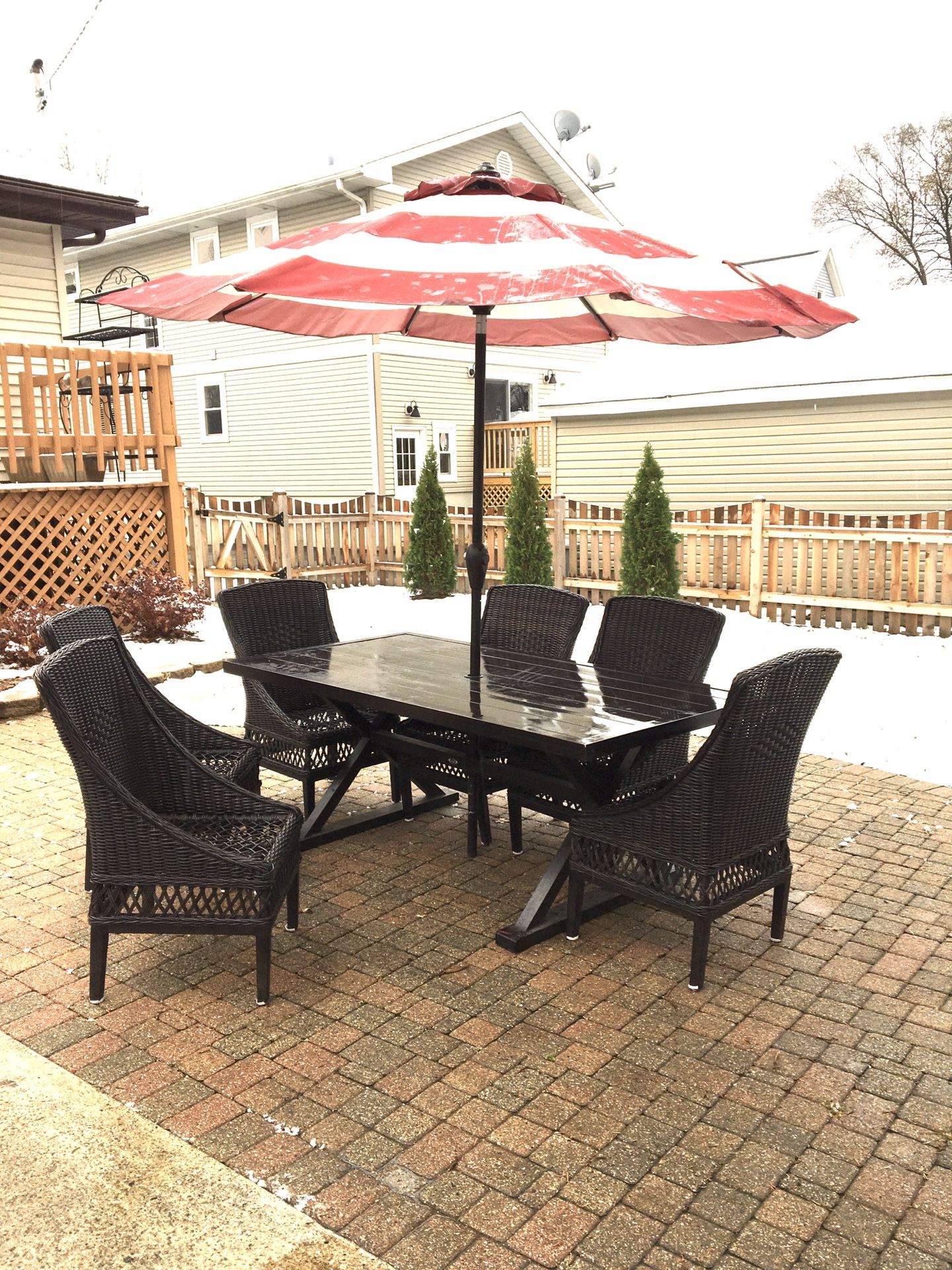 Hampton Bay Woodbury Outdoor Patio Deck Furniture Set Table 6 Chairs Umbrella Outdoor