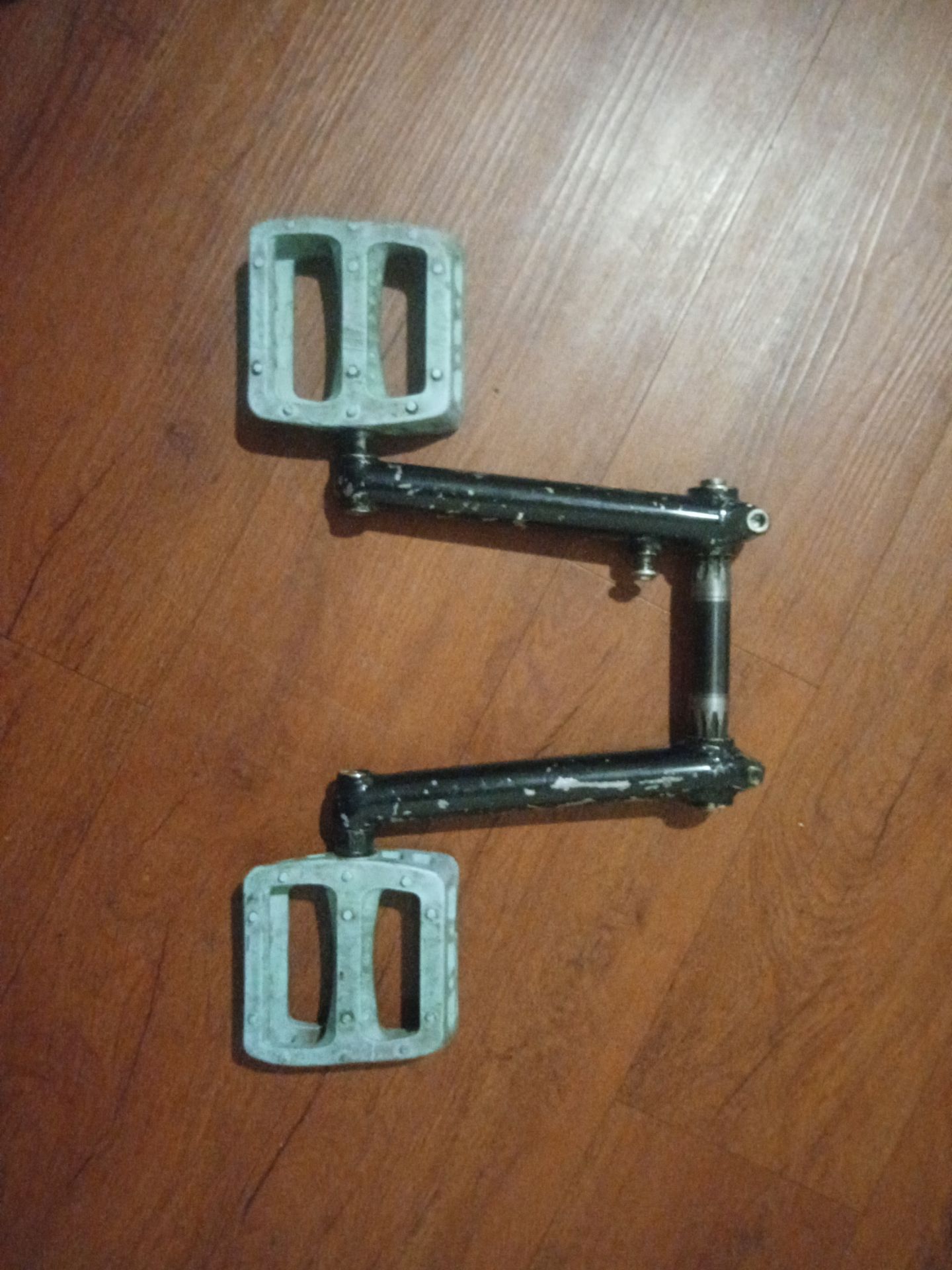 Haro 3 peace cranks with odyssey pedals