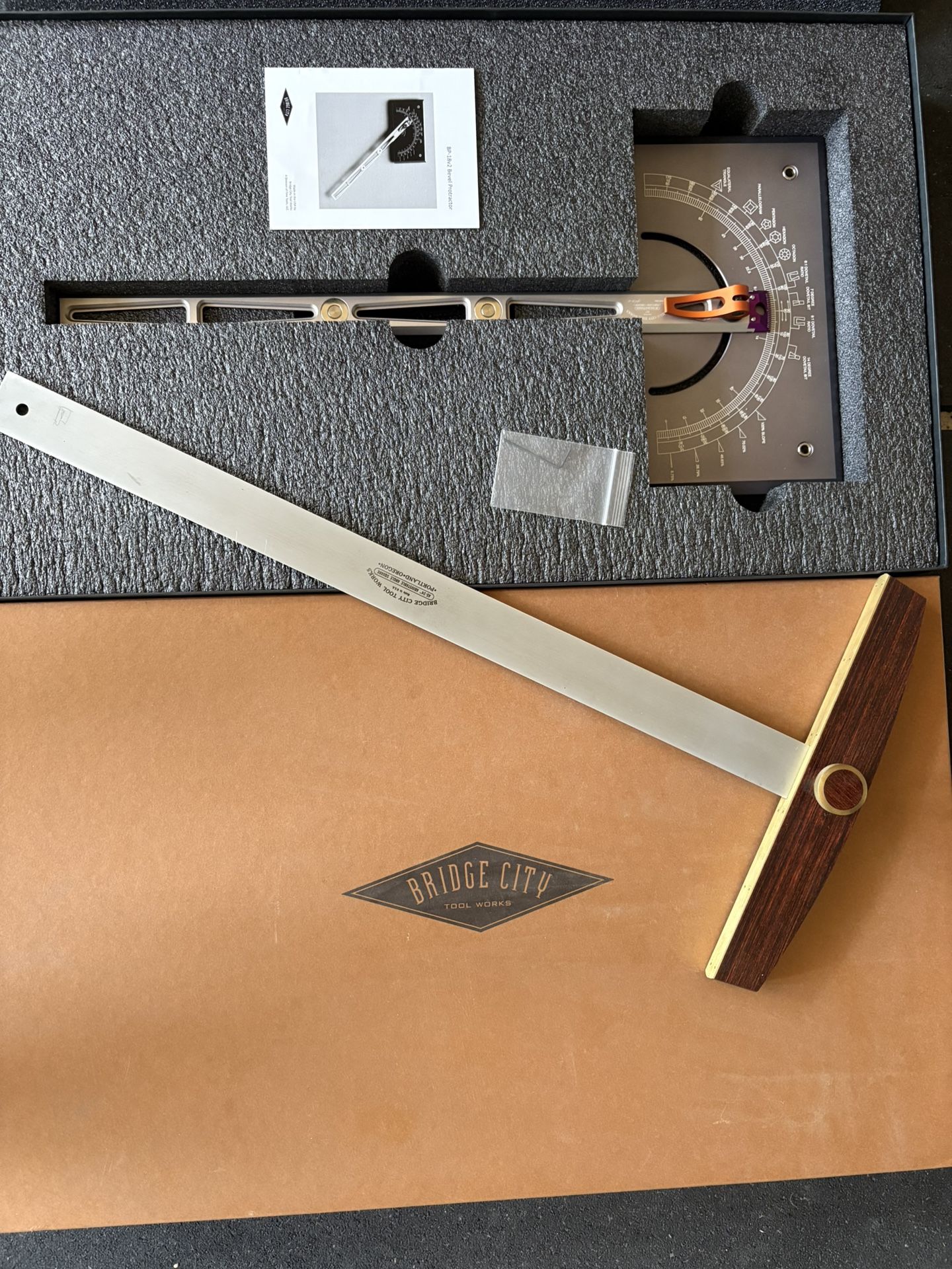 Bridge City Tool Works - Bevel protractor and adjustable angle square