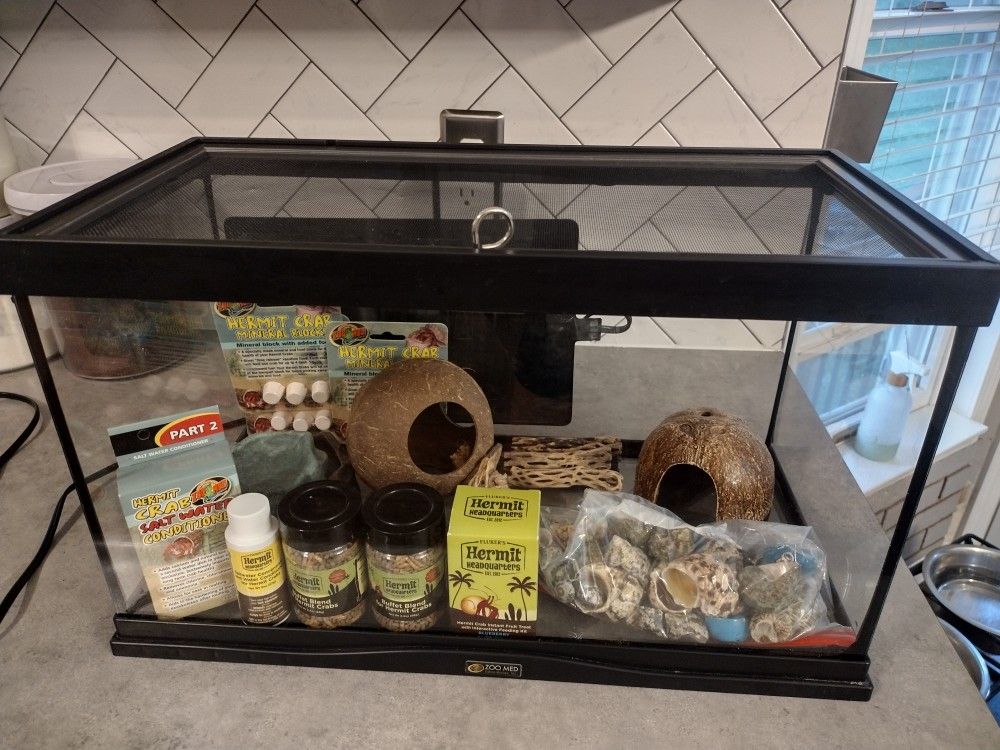 10 Gallon Tank With Hermit Crab/ Reptile Extras