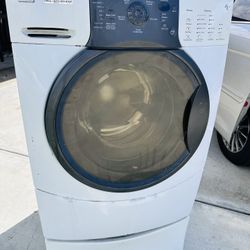 Whirlpool Washer With Pedestals