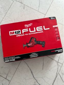 Milwaukee M12 FUEL 12-Volt Lithium-Ion Cordless HACKZALL Reciprocating Saw Kit