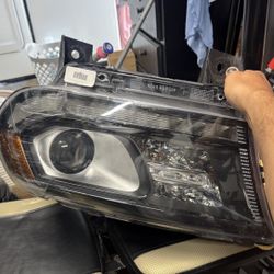 2019 Dodge Durango Headlight