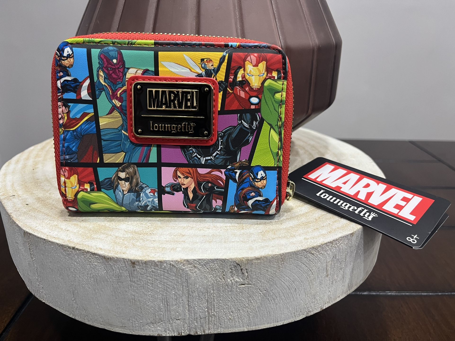 NEW with tags 2022 Loungefly x Marvel All Over Print Zip Around Wallet purse clutch