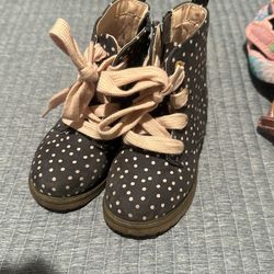 Little Girl Boots $15