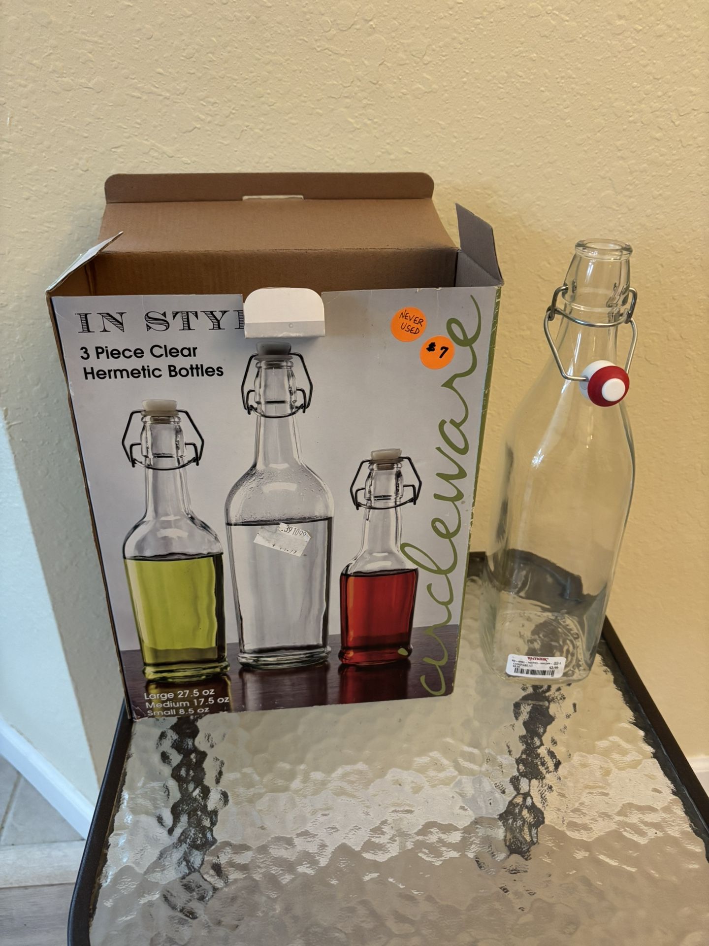 4 Glass Hermetic Bottles