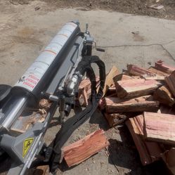 35 Ton Log Splitter 