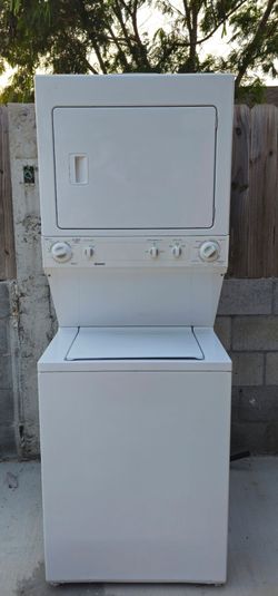 Stackable Lavadora y Secadora Kenmore