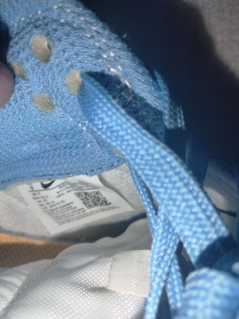 Men's Nike Shoes Size 8 Like New