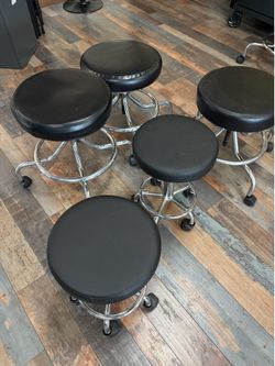 Rolling chairs