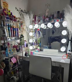 Vanity mirror