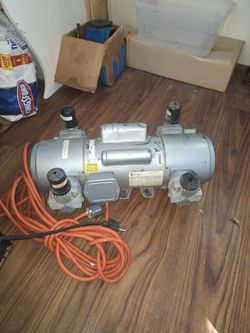 Air compressor