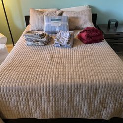 Full size Bed With Linens and Pillows