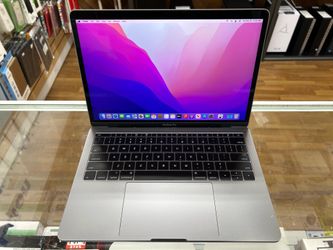 Macbook Pro 13 inch 2016 Two Thunderbolt 3 ports 8GB RAM 256GB SSD