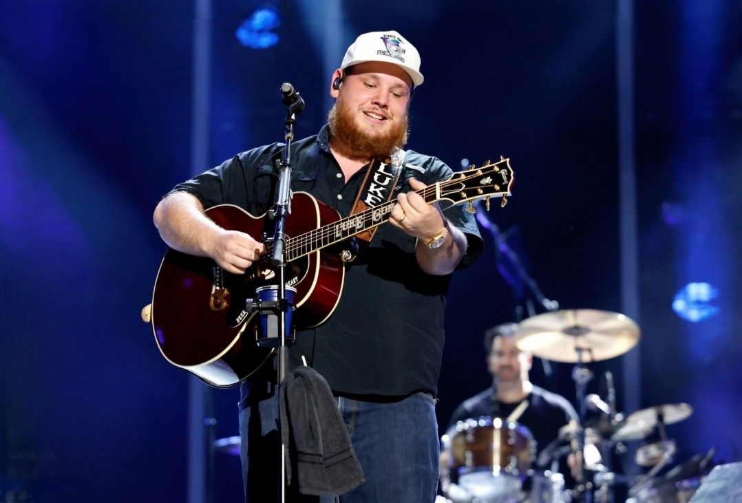 Luke Combs tickets