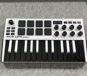 Akai Mpk mini