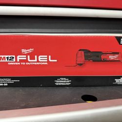 MILWAUKEE M12 FUEL 12V Lithium-Ion Cordless Oscillating Multi-Tool (Tool-Only)