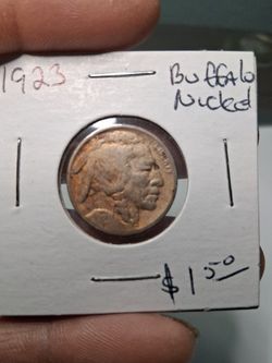 Buffalo Nickels Lot of (11)Coins ~ Buffalo Nickels