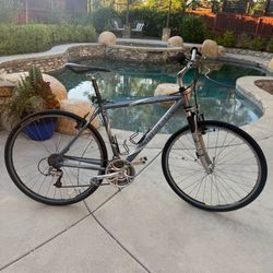 Trek Multitrack 7300 Alpha Aluminum Hybrid Bike – Shimano Deore – Excellent Condition!