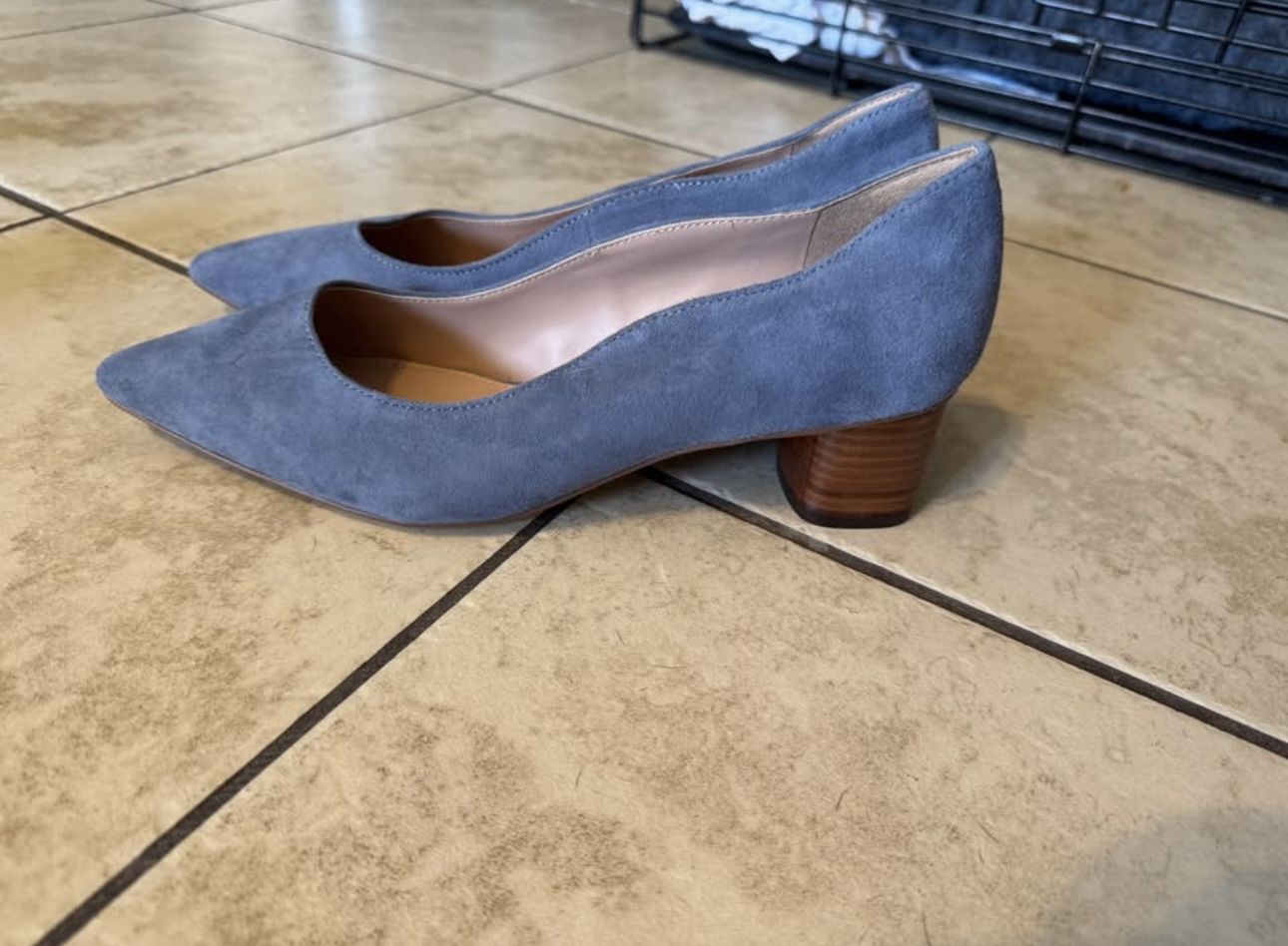 Cole Haan heels- size 7