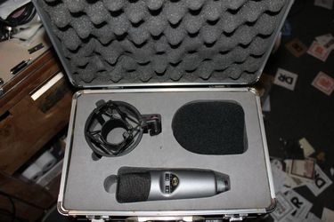 CAD Series M177 microphone case (Brand New)