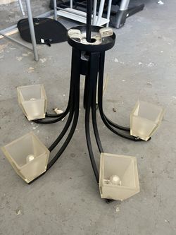 Chandelier Black