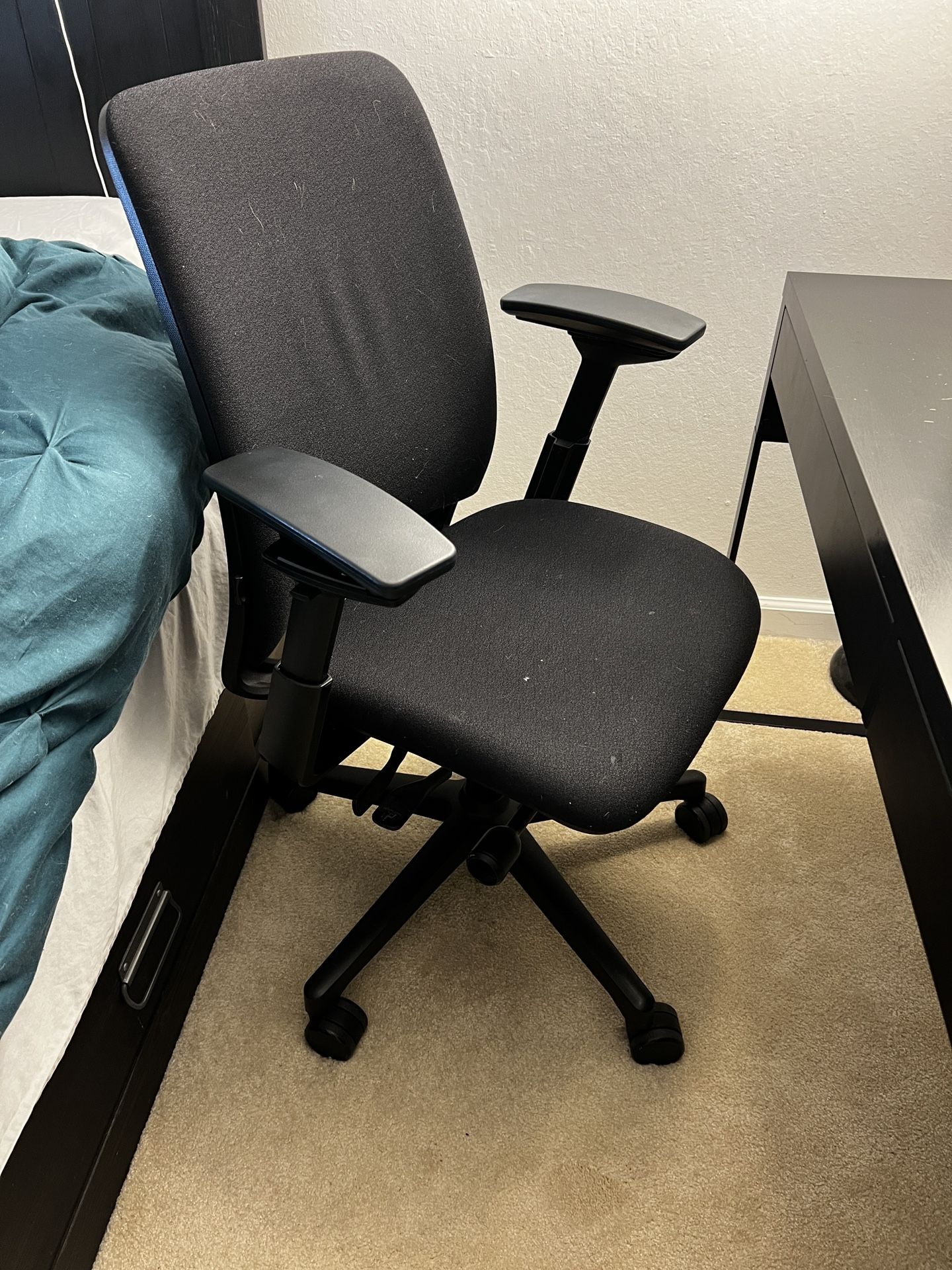 Steelcase Office Chair (Amia)