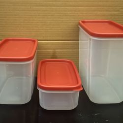 3-pack of Rubbermaid Modular Pantry Storage containers Size 1.2 - 2.5 - 3.8 Liter  
