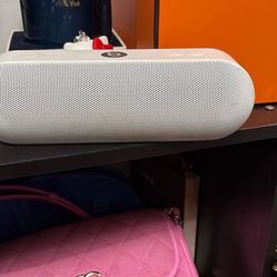 Beats Pill 