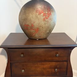 Bombay Chest