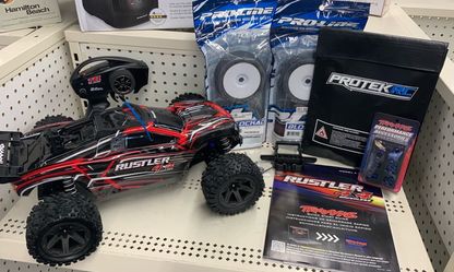 TRAXXAS RUSTLER 4x4 brushless Rc car with accessories