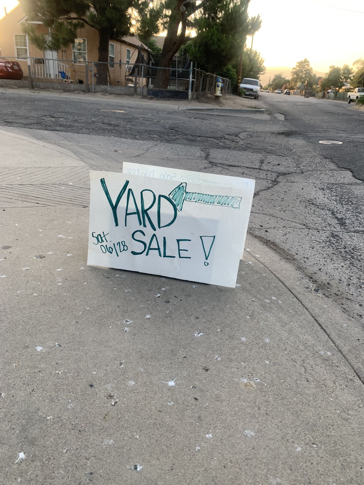 YARD SALE- Saturday 06/28