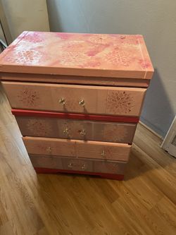 Dresser