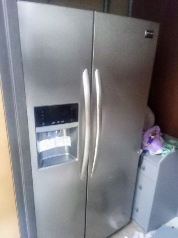 Frigidaire Side By Side Stainless