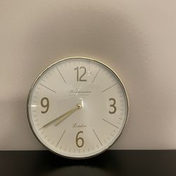 Elegant Westminster Wall Clock – Gold & White, London Design