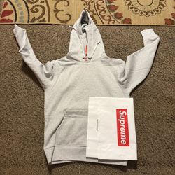 Supreme Hoodie 
