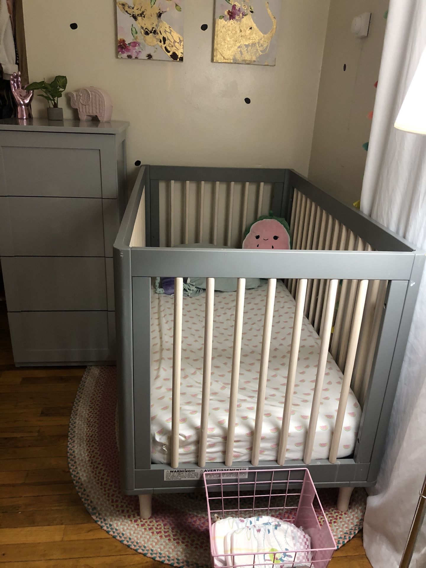 Baby crib (pottery and barn kids) with dresser