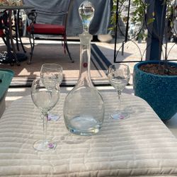  Vtg Crystal Etched Romania Leaf Floral Pattern with 2 glasses And decanter