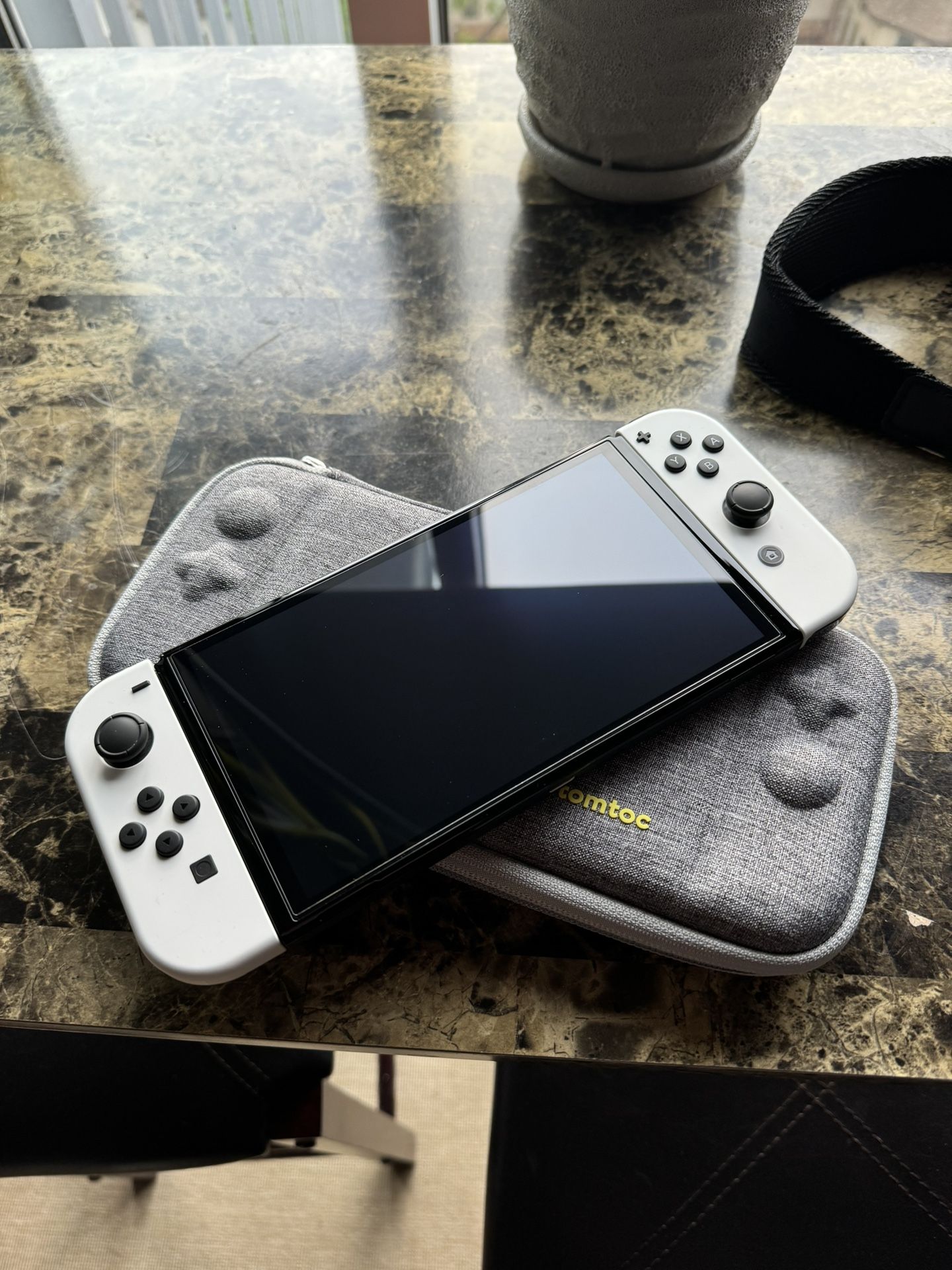 Nintendo Switch OLED - White w/ Case & Screen Protector