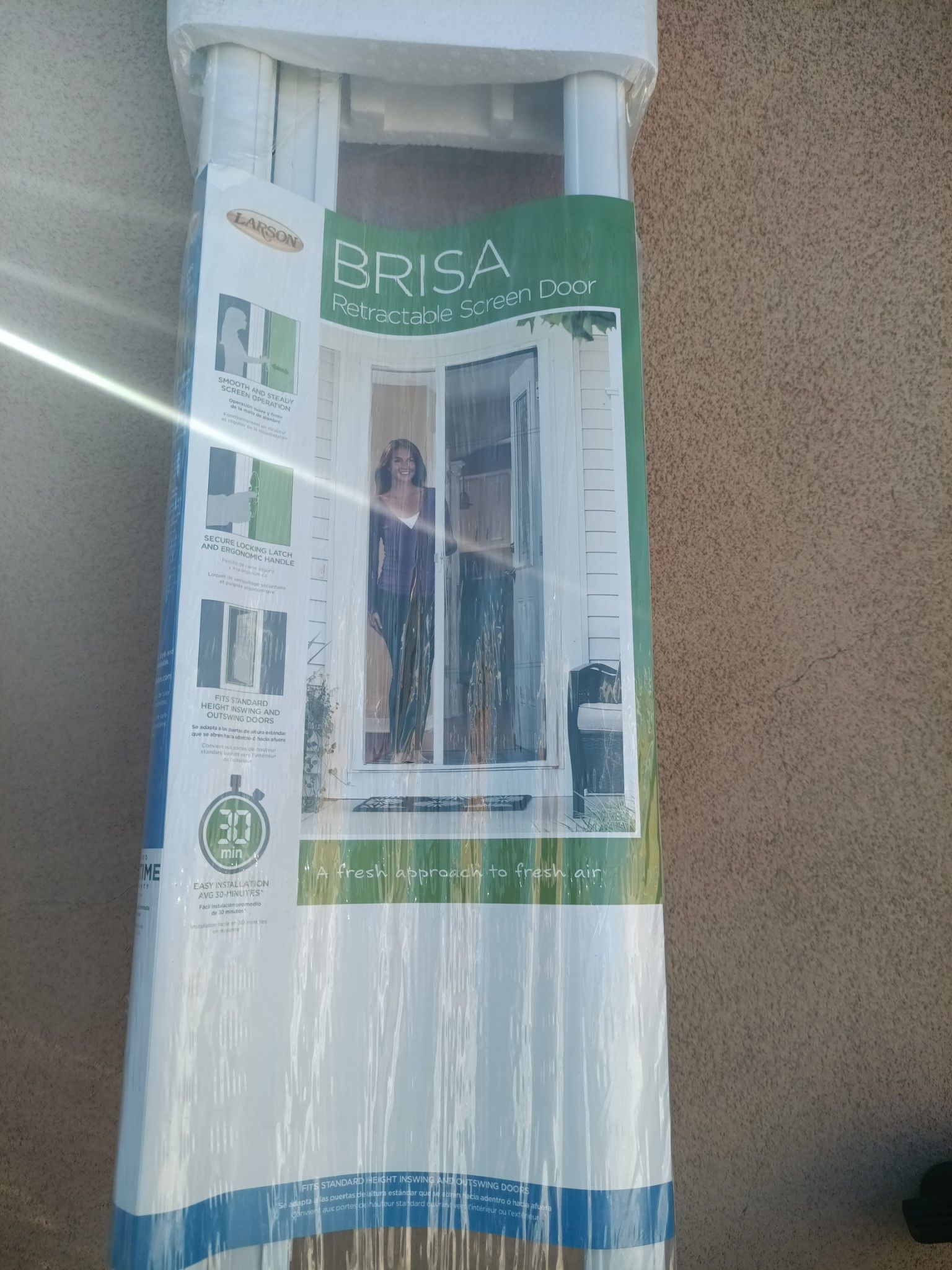 BRISA Retractable Screen Door