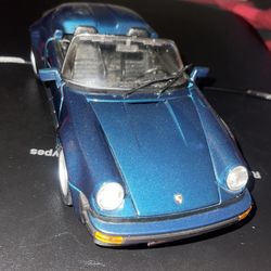 1/18 Maisto 911 Porsche Speedsters 1989 $250