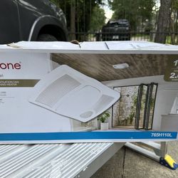 NUTONE VENTILATION FAN WITH LIGHT AND HEATER