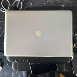 MacBook Pro  15”  (2011)